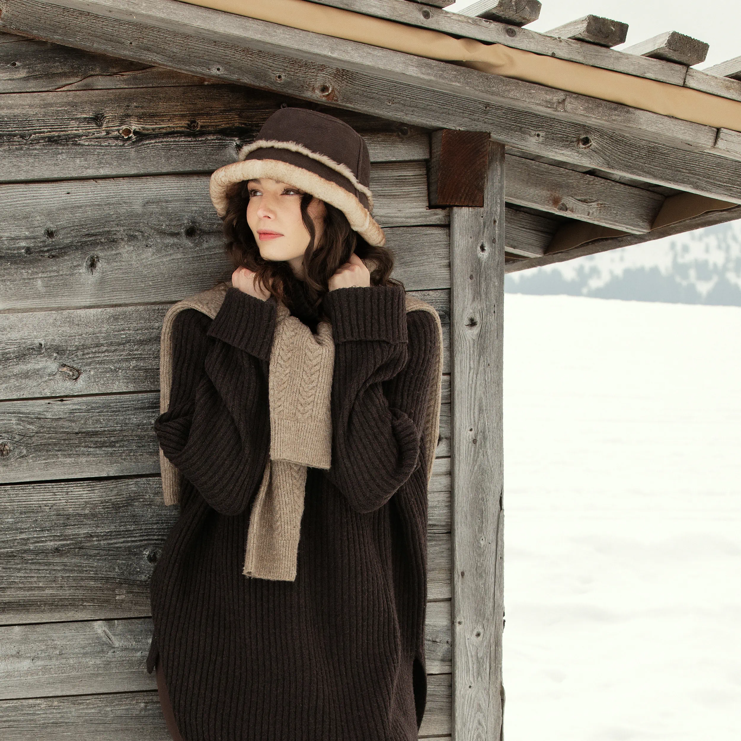 Deluxe Sheepskin Hat Chocolate – Image 3